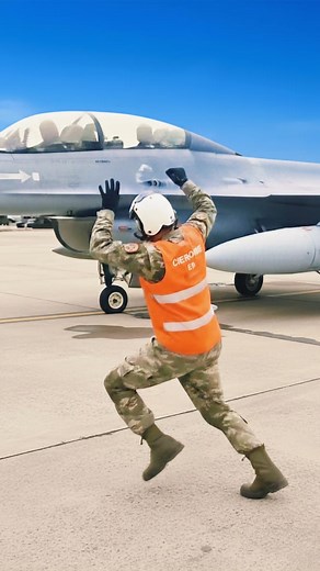 1.6M views · 57K reactions | She’s Controlling Fighter Jets… While Dancing?! #womenpilot #femalepilot #pilot #usaf #f16 #f35 #f15 #f22 #military #aviationlovers #fighter #avgeek #reelsviralvideo #usa #usareels #fyp #vlog #viralvideoreels #vibe #viralposts #viralreelsfacebook #viralvideosjedi #bestchallenge #goodvibes #goodtimes #foryou #foryourpage | Vitória | Facebook
