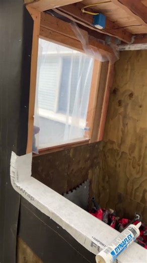 So this how we install the new window building paper bottom and left to right then DuPont flex seal.