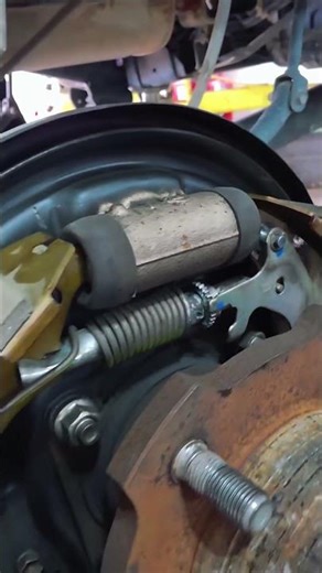 drum brake adjustment setting | amotive #carrepair