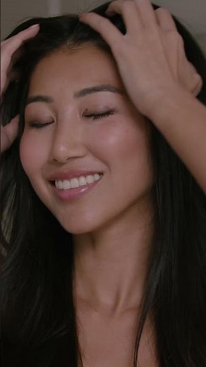 Big results, bigger bottle. Now with the new 60mL OLAPLEX Nº.7 Bonding Oil™