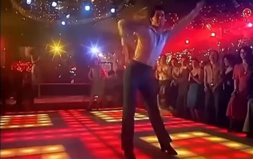 Before shooting Saturday Night Fever (1977), John Travolta trained intensely, running 5 km and dancing for three hours daily, shedding 20 pounds to prepare for the role. When the director considered cutting a key scene, Travolta threatened to quit, ensuring it remained in the film.