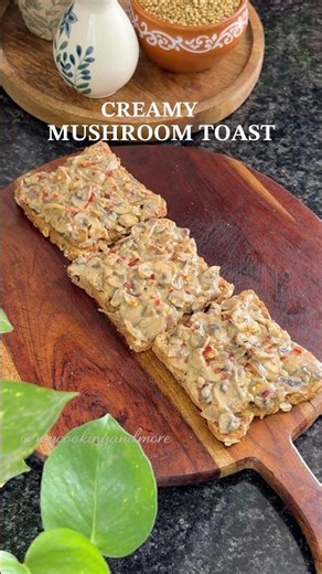 Make this Creamy Cheesy Mushroom Toast at home in just 15 minutes.🧀🍄#shorts