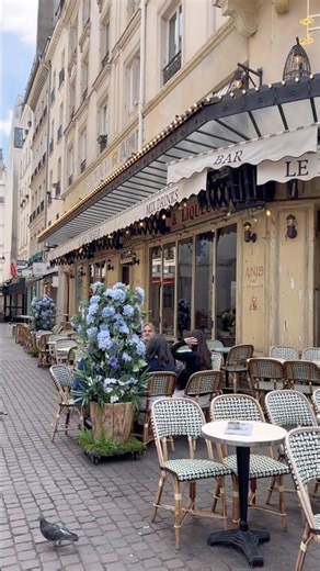 This is How Paris Gets Inside Your Head #paris #wanderlust #shorts
