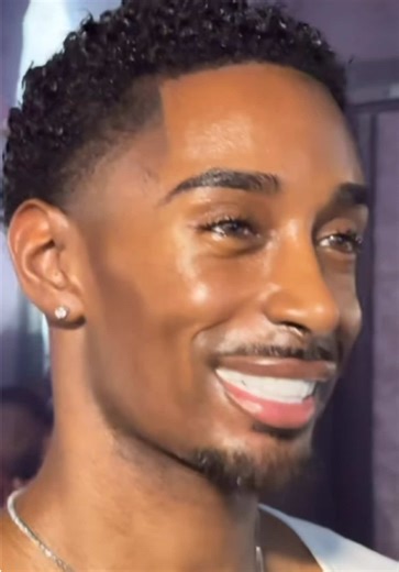 Face Card Styles for Men: Celebrities and Trends