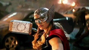 Why Jane Foster's cancer was boosted by her use of Mjolnir while being Mighty Thor? 'Love and Thunder' theories explored