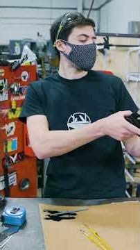 #MakeitReal: Mando's blaster 🔫 #hacksmith #starwars #mandalorian