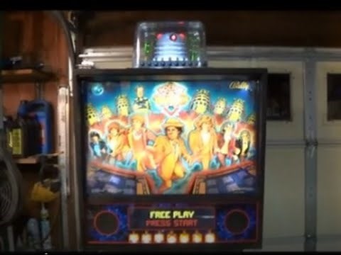 DOCTOR WHO PINBALL MACHINE - BY BALLY 1992