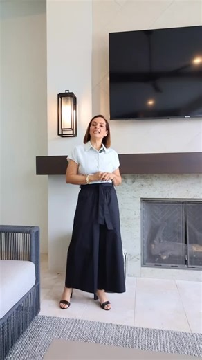 ✨ Sellers… this market is NOT what you hear on the news. The truth? Homes that are priced right, positioned correctly, and marketed strategically are STILL selling. Buyers are more selective. Inventory is shifting. And presentation pricing matter more than ever. This is not a panic market. It’s a smart market. If you’re thinking about selling in Sarasota, Lakewood Ranch, or surrounding areas, you need strategy — not fear. Luxury Living by Maria Maria Gonzalez | eXp Realty 📞 941-424-7002 📧 cont