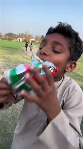 Snack Challenge With Friends | Who Will Win All Snacks? 😱 #SnackChallenge #FunChallenge #friends