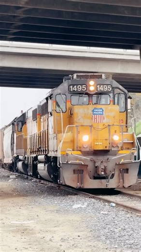 @sjrails on Instagram: "The LRS44R departs Turlock back towards Modesto"