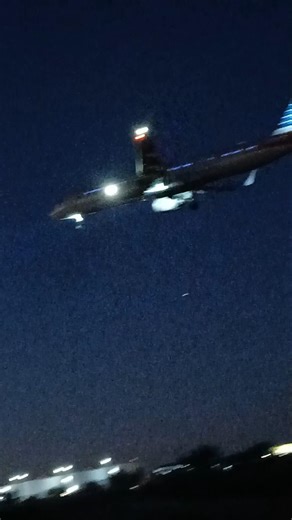 American Airlines A321NEO landing 🛬