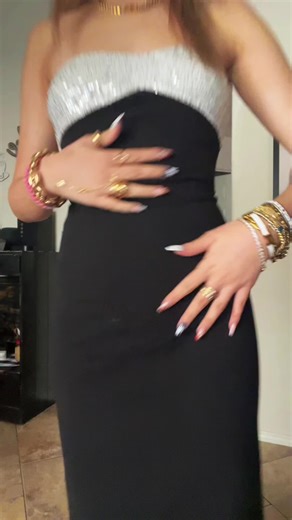 Stylish Outfits from Lucy in the Sky Dress Collection