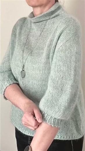 Raglan sweater with epaulet #knittig