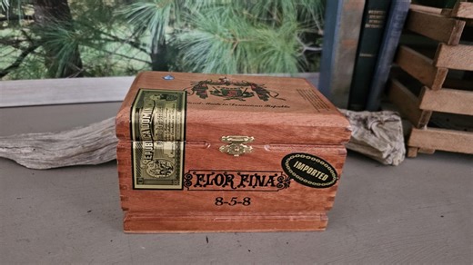 A. Fuente 1980s Flor Fina 8-5-8 Dovetailed Wood Cigar Box: Craft Supply Storage Organization #4949 - Etsy