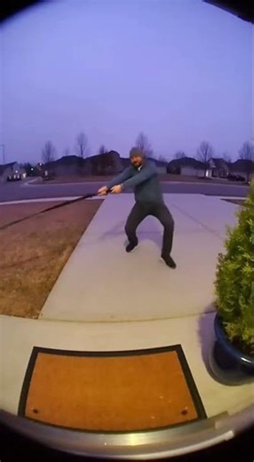 Neighbor’s Invisible Tug-of-War 😂