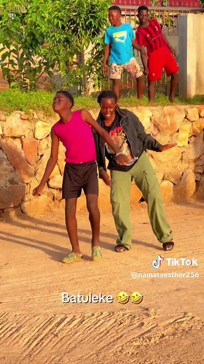 Batuleke Dance Challenge ft. Vinka and Ava Peace