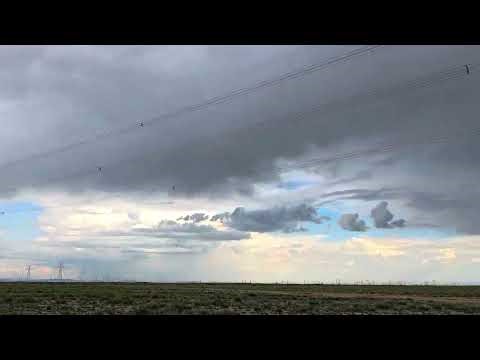 ⚡ White Medium Intensity Obstruction Lights – Solar Power System for Transmission Lines