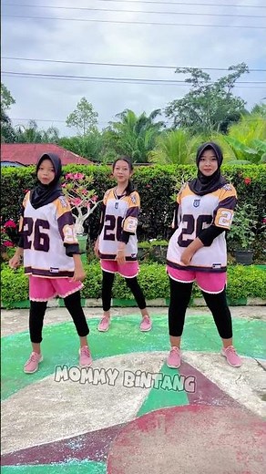 UNO DOS TRESS #dance #viral #trending #mommybintang #shorts #fyp