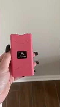 Video demonstration of Vipertek Flashlight/Mini Stun Gun