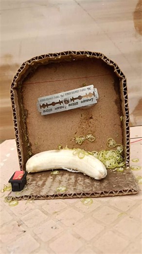 केला कटिंग 🍌🍌 मीनी मोटर मशीन • Dc motor New project