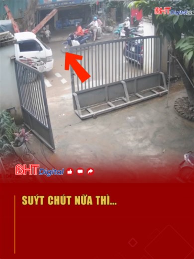 Suýt chút nữa thì... Cre: Đặng Thanh Tuấn #tiktoknews #trending #tintuc #viral #giaothong #tngt #atgt #xedaukeo