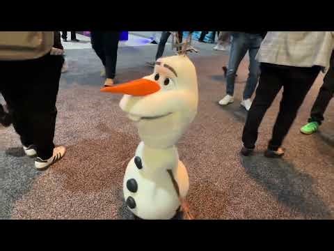ディズニーの人気者「オラフ」ロボットが「NVIDIA GTC」の展示ホールにやってきた Disney's Olaf Robot Arrives NVIDIA GTC Exhibition Hall