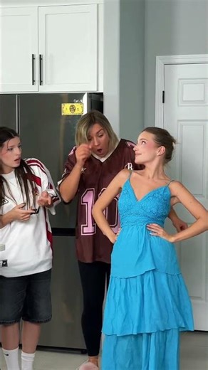 Dress changing prank🤣