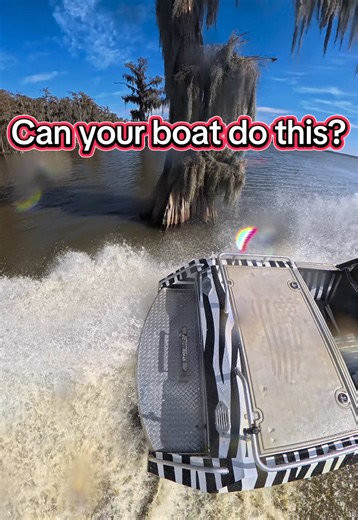 Can your boat do what a mini jet boat can? Lake Verret, Louisiana #daboot #pierrepart #swamp #scrim