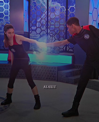 It was chase fault for treating him like a weak bionic hero just me tho👀 #al4xiz #labrats #labratsedit #leodavenport #bionicisland