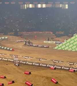 4.3M views · 14K reactions | Eli Tomac makes a mistake in Superpole qualifying on night 2 at the 2022 Supercross de Paris and heads to the line with last gate pick.  Kate Kowalchuk Photography | Direct Motocross | Facebook