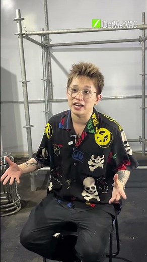 B Ray Challenges Cody Nam Vo to a Dance Battle #SayHiPlayHits #SayHiUniverse