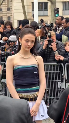 #EllaGross #model #fashion #beauty #kpop