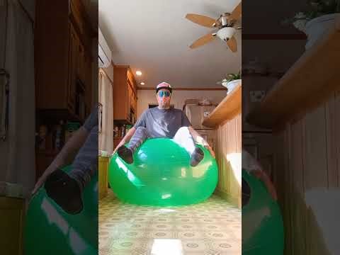 Bigens giant Ball Deflate fun