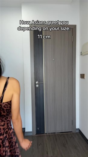 Vanessa Size on Instagram: "If i give you cold shoulders, you know what that means… 🫣😂 #reels #fypage #playfulmood #sweetandsensual #daring #unconventional #virginia #delaware #newyork #florida"