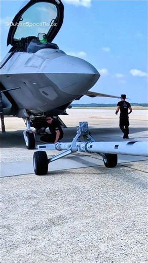 Moving an F-22 Before Takeoff