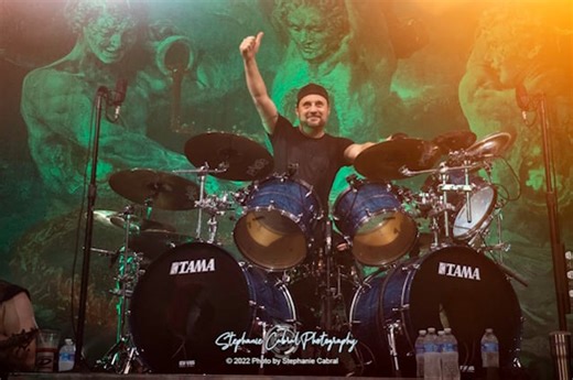 Ex-SLAYER Drummer DAVE LOMBARDO On Possible Autobiography: 'I've Got So Much S*** To Say That I Haven't Said'