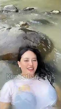 Mandi diSungai #ochi #berlian #kimochi #blackmamba #nobra #kimochiberlianhot #livestream