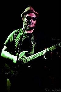 Eu Não Sou Boa Influência Pra Você - Seu Pereira e Coletivo 401 - LETRAS.MUS.BR