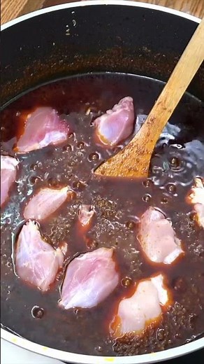 Discover the AMAZING Flavors of Doro Wot: Authentic Ethiopian Chicken Stew Recipe