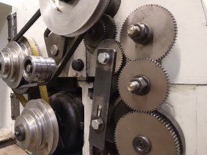 Modifying a metal lathe to do left-handed threads