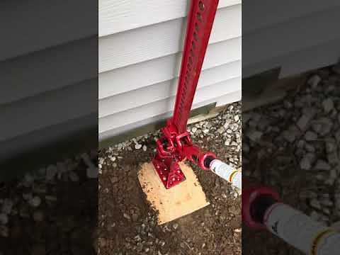 Leveling my shed. Hi lift