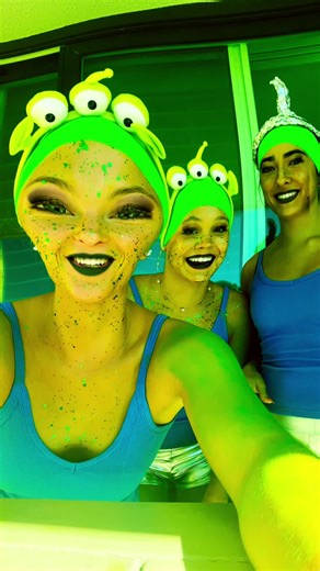 cait (@caitlinupchurch)’s videos with Sfx - Computer Data Sound Effect - Hollywood Sound Effects