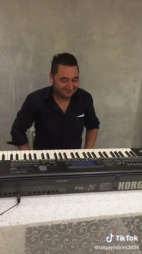 Piyanist Tolga - Sensiz Ben Nefes Alamam Dertli #Org
