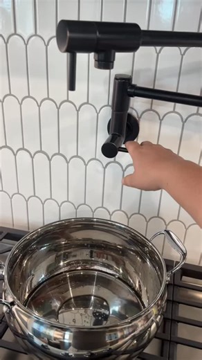 49 reactions · 8 comments | Tonight was my first time cooking dinner (not in a friends kitchen) since we moved out of our last house in February. It may be simple, but it’s my girls favorite and we are busy moving.  It felt SO good to be back in a kitchen again, music going, drink in hand. It felt like introducing me to myself after a hiatus. 沈 #imbackbaby #cooking #newkitchenwhodis #homecook #yum #newhome #food #foodie | Danielle Voudrie Upshaw | Facebook