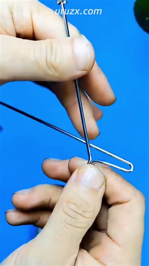 Transforming Stainless Steel Wire into a Unique Custom Keychain Design #diykeychain #edc #wireart