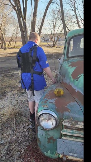 Found a real life rusted out "Tow Mater" on our walk