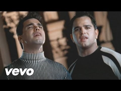 Zezé Di Camargo & Luciano - Doy la vida por un Beso (Dou a vida por um beijo) (Clipe Oficial)