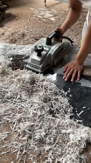 Black Resin Sanding – Deep Surface Refinement ✨