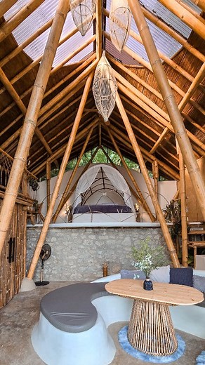 Villa Aninipot before and after. The implementation started during one of the workshops with @bamboobootcamp , and gradually completed by the farm’s inhouse team. 📍Alhibe Farm, Carmen, Cebu, Philippines #aninipotvilla #villaaninipot #alhibefarm #lovephilippines #lovethephilippines #bamboovillacebu #bamboostructure #villastays # | Alhibé
