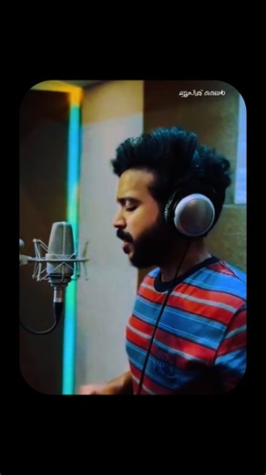 Music Line on Instagram: "🤍🎧"